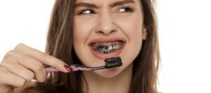 Uso de borradores mágicos, carbón activado o productos de limpieza domésticos